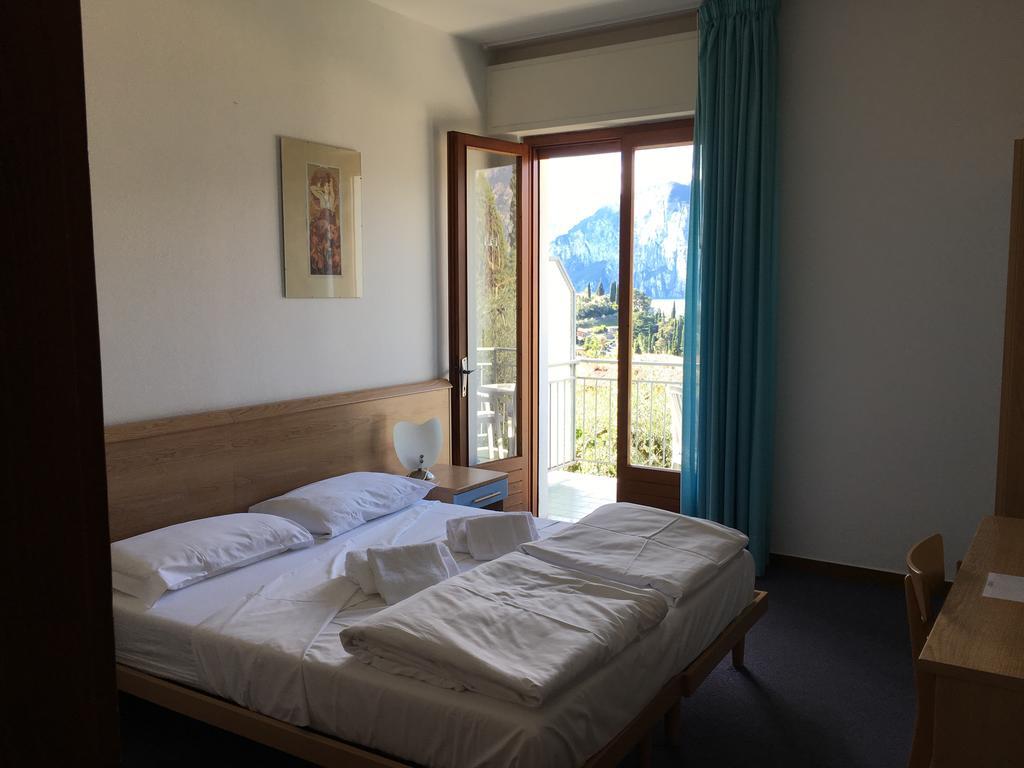 Casa Bianca Hotel Malcesine Quarto foto